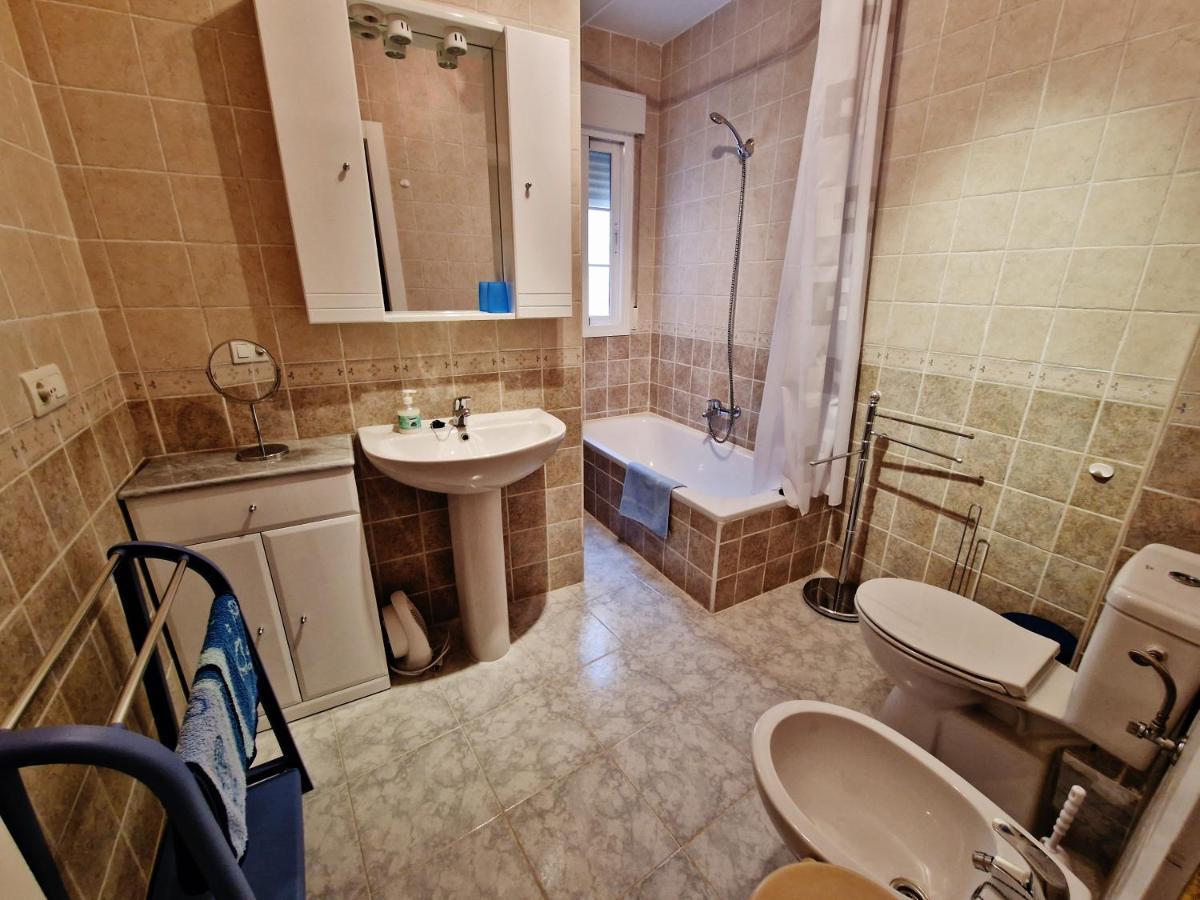 Velez Nazari Centro 1 * Vélez de Benaudalla